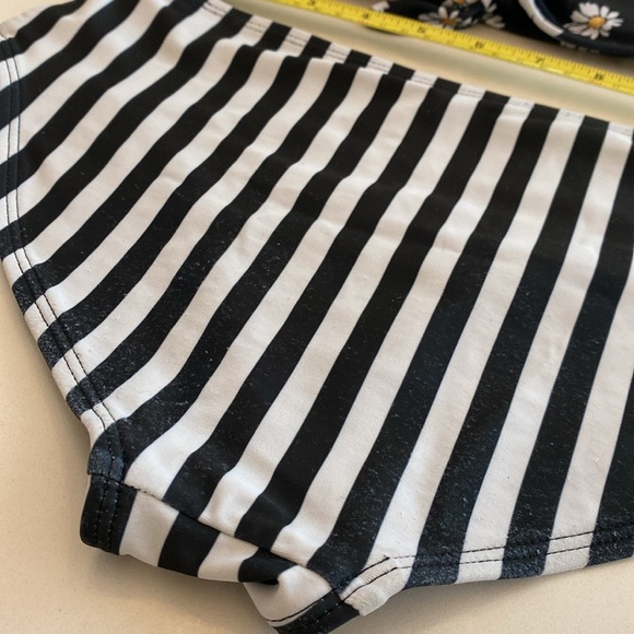 Bikini swim set for girls | size 14 XL | old navy - Picture 6 of 8